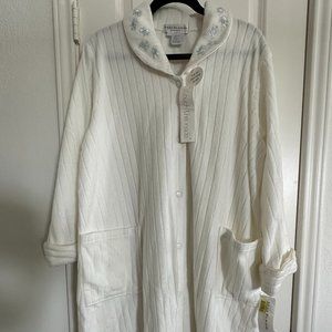 Miss Elaine Plush White Tobe